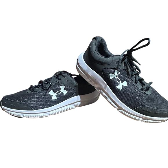 Under Armour Charged Assert 10 running shoes Men\'s 8.5 main image 4